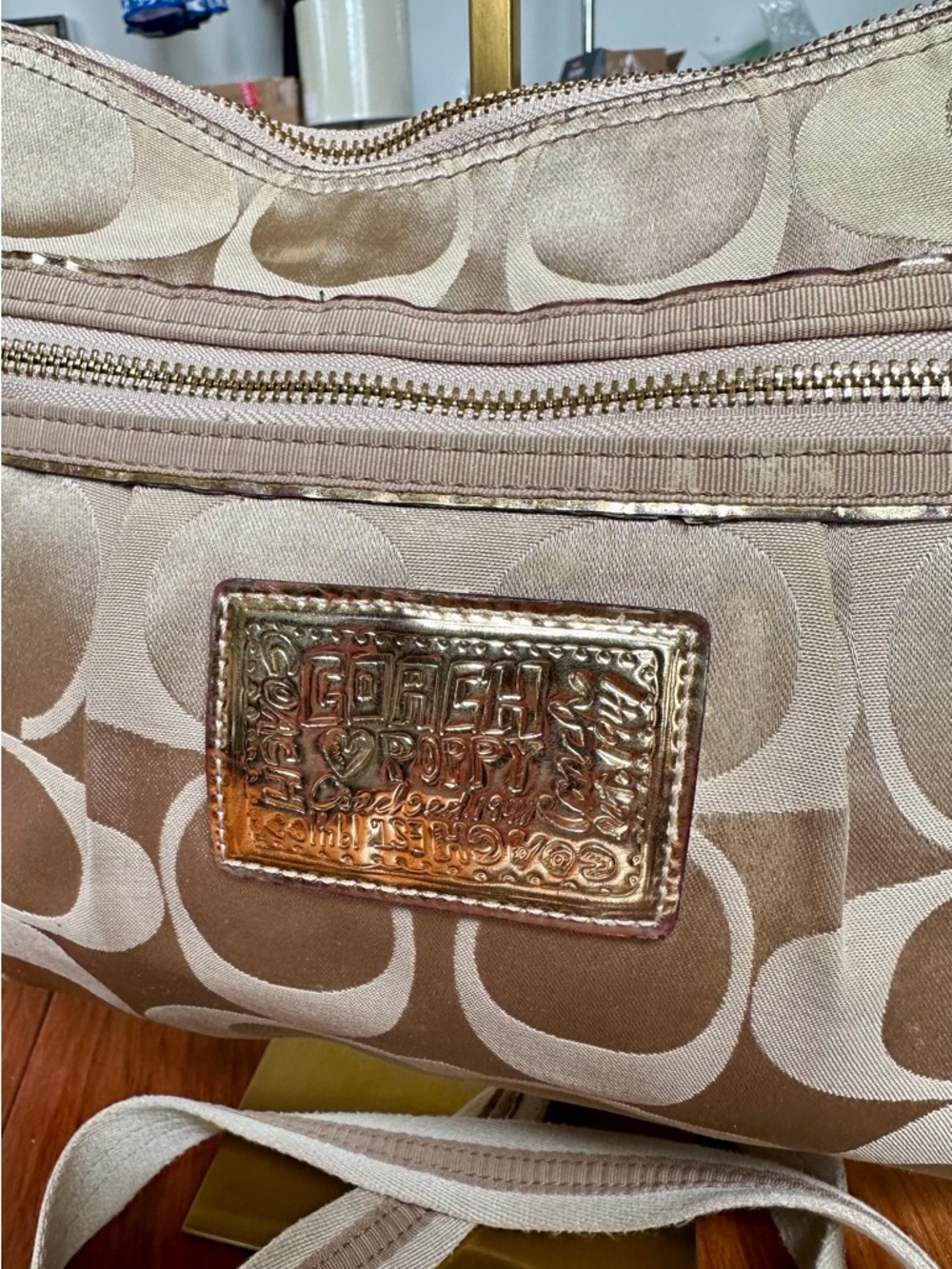 Coach Poppy Signature 2-Way Shoulder Bag with Signature Jacquard "C" Pattern - Picture 4 of 13